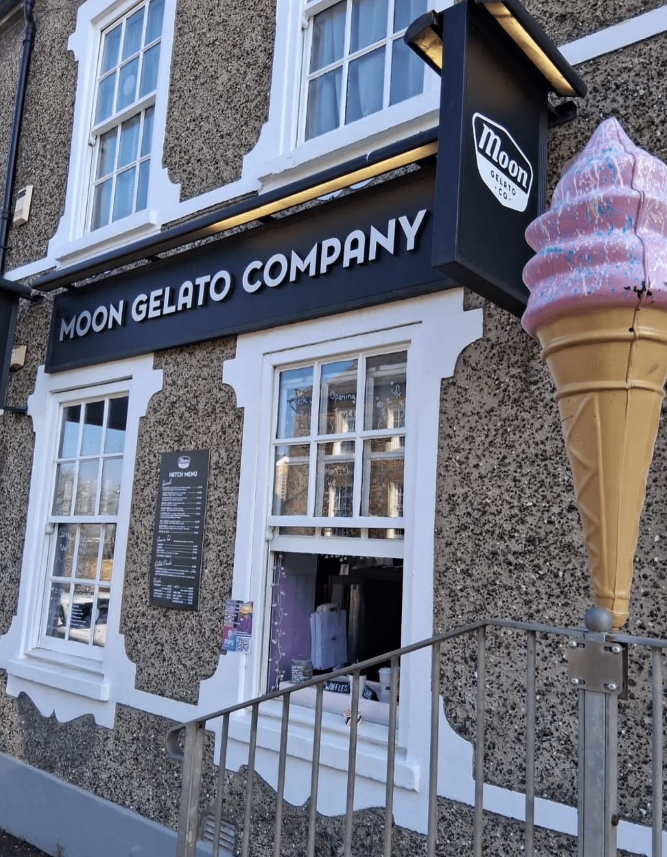 Moon Gelato shop